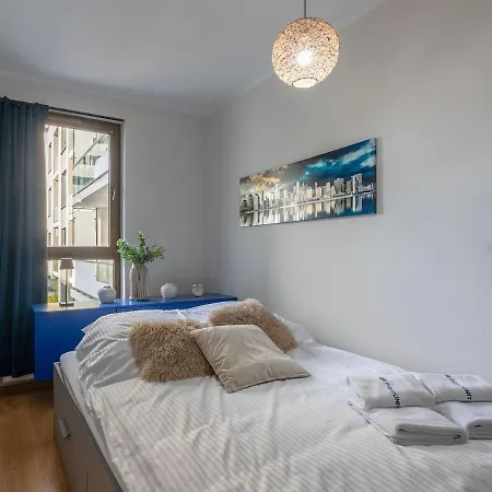Odra Tower With Garage & Balcony - Properunit Apartament